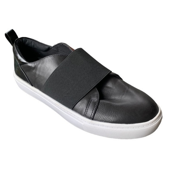 Steve Madden Shoes - NEW Steve Madden Edison Black Slip On Sneaker / Shoes Size 7.5 Casual Flats